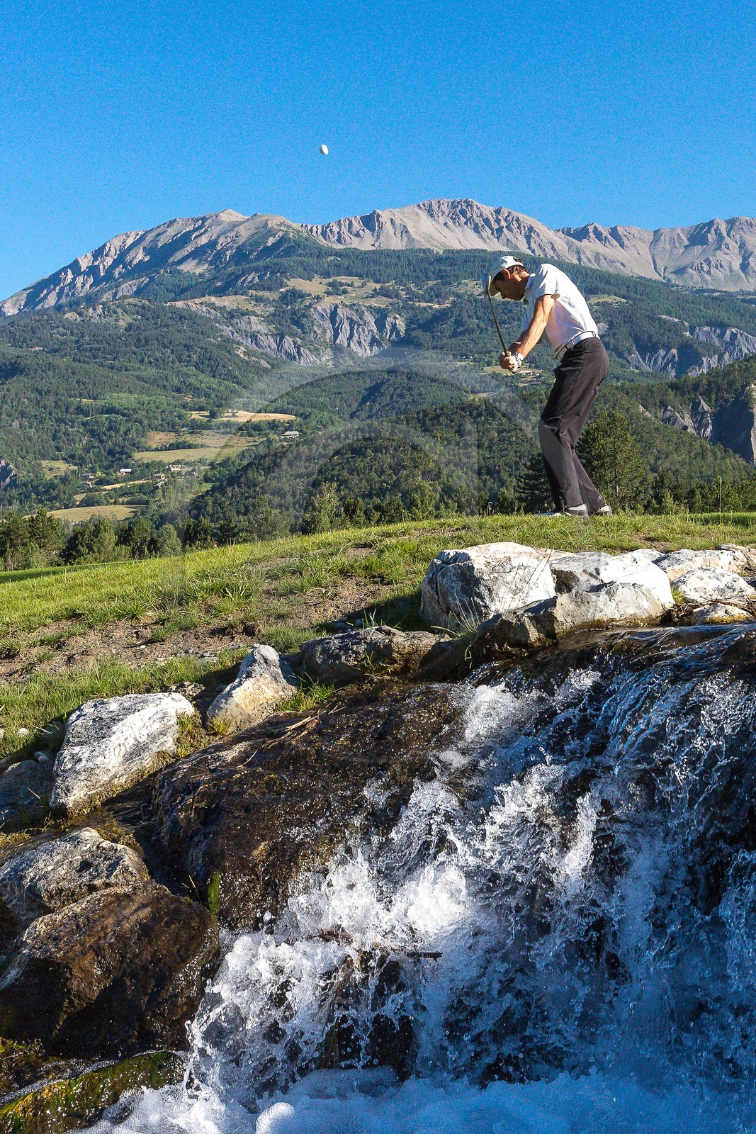 Barcelonnette, Golf de Bois-Chenu