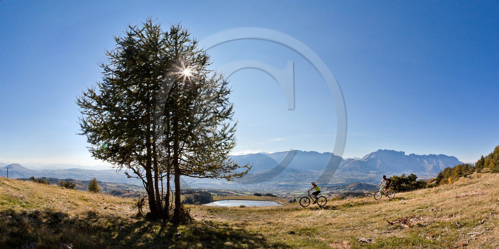 Randonnée VTT chemin du canal de Mal-Cros, lac des Barbeyroux