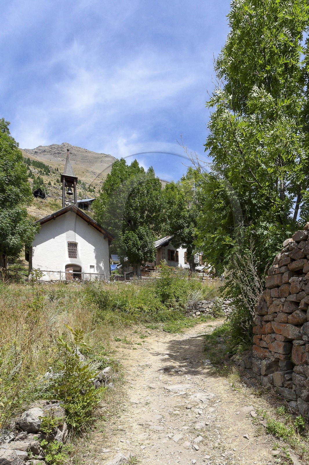 Parc national des Ecrins, village de Dormillouse , le temple