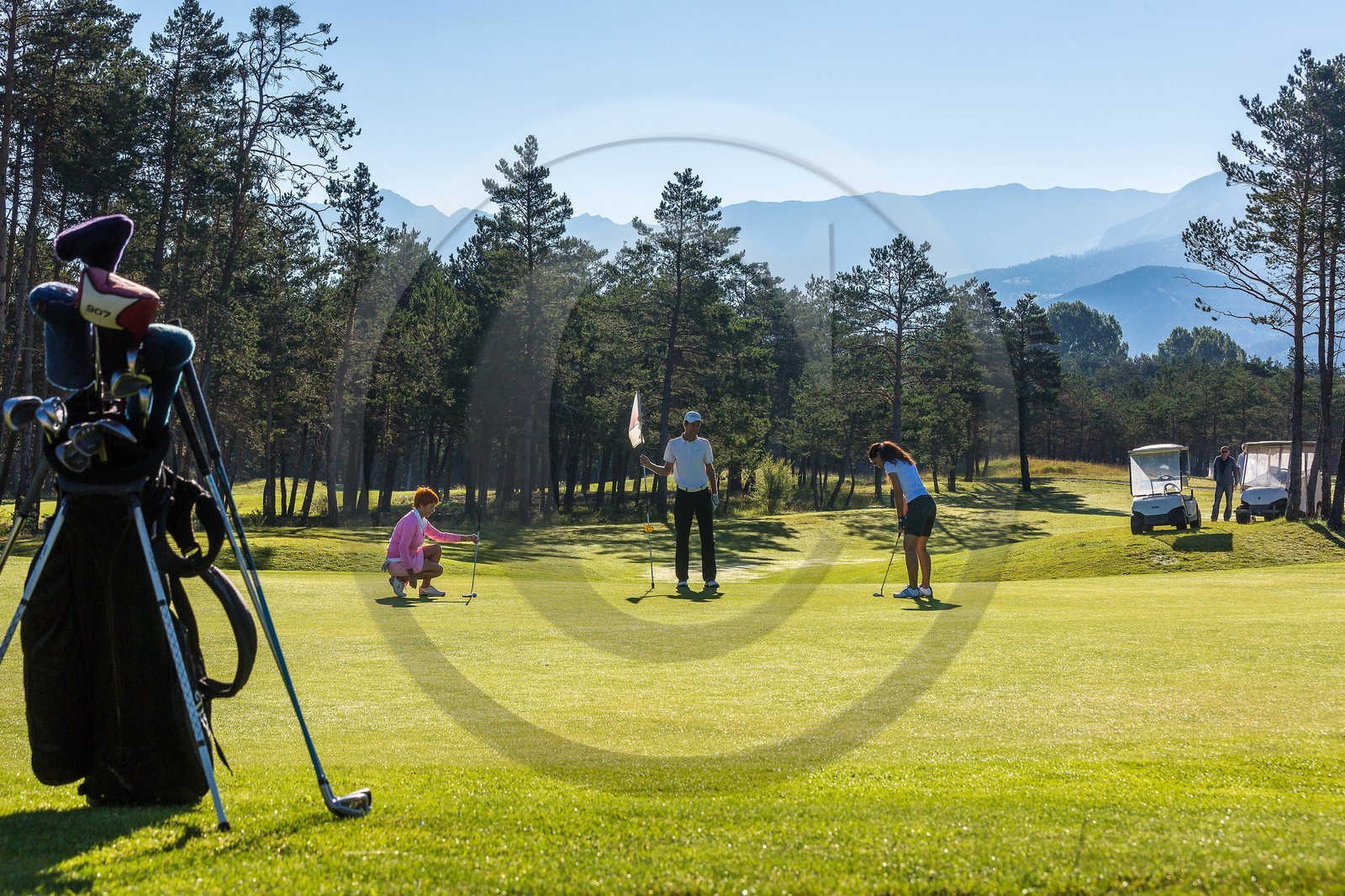 Barcelonnette, Golf de Bois-Chenu