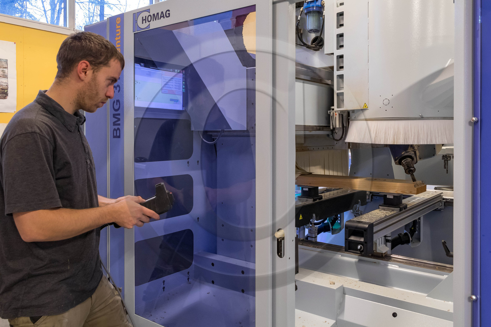 Atelier Monts & Merveilles, Clément Goudet, Compagnon Menuisier Ebéniste et Maxime Cuvelot responsable d'atelier