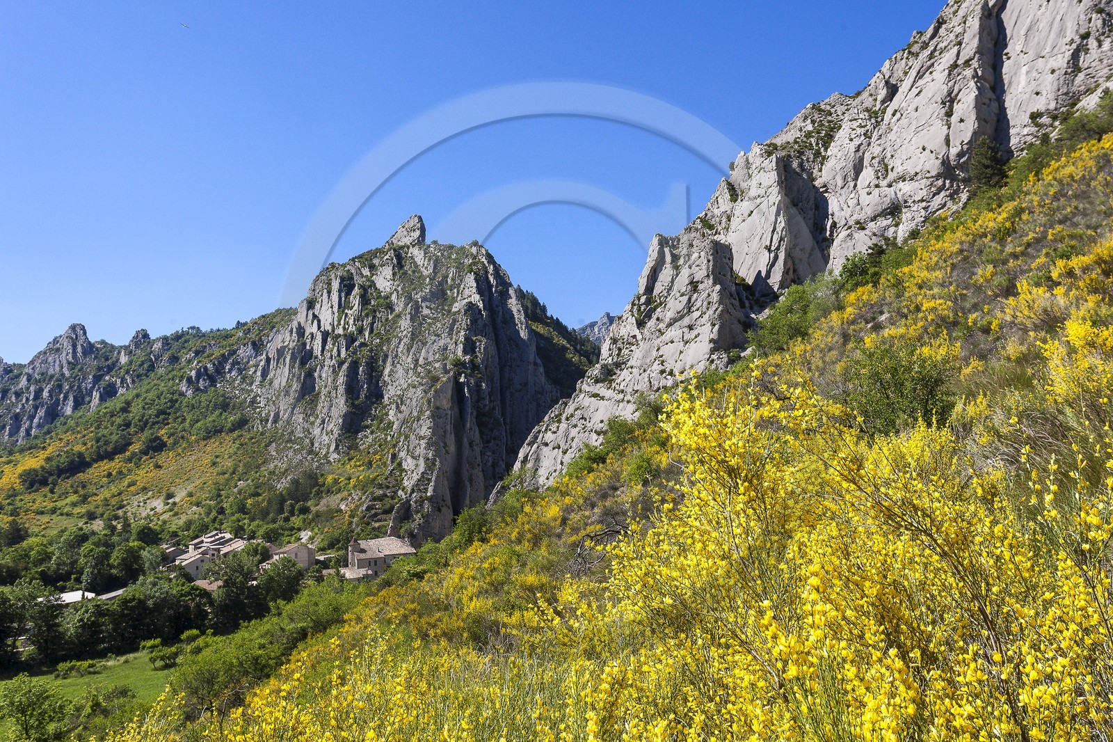 vallée du Buëch, village de Sigottier