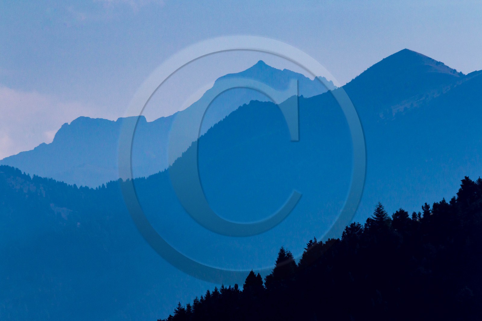 Les Monges, du col de la Pinée