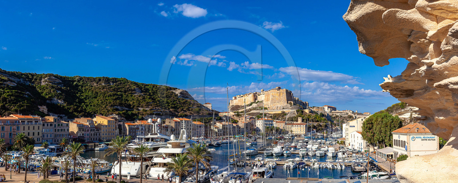 Bonifacio, la Citadelle et le port