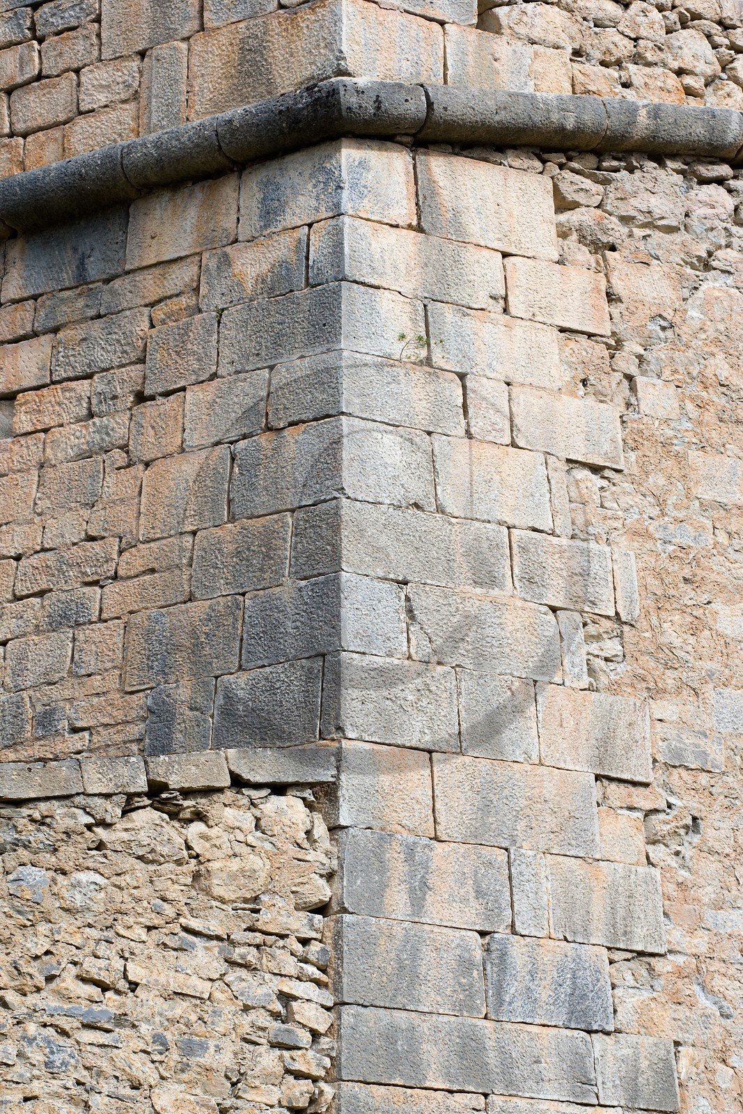 Briançon, La Communication Y