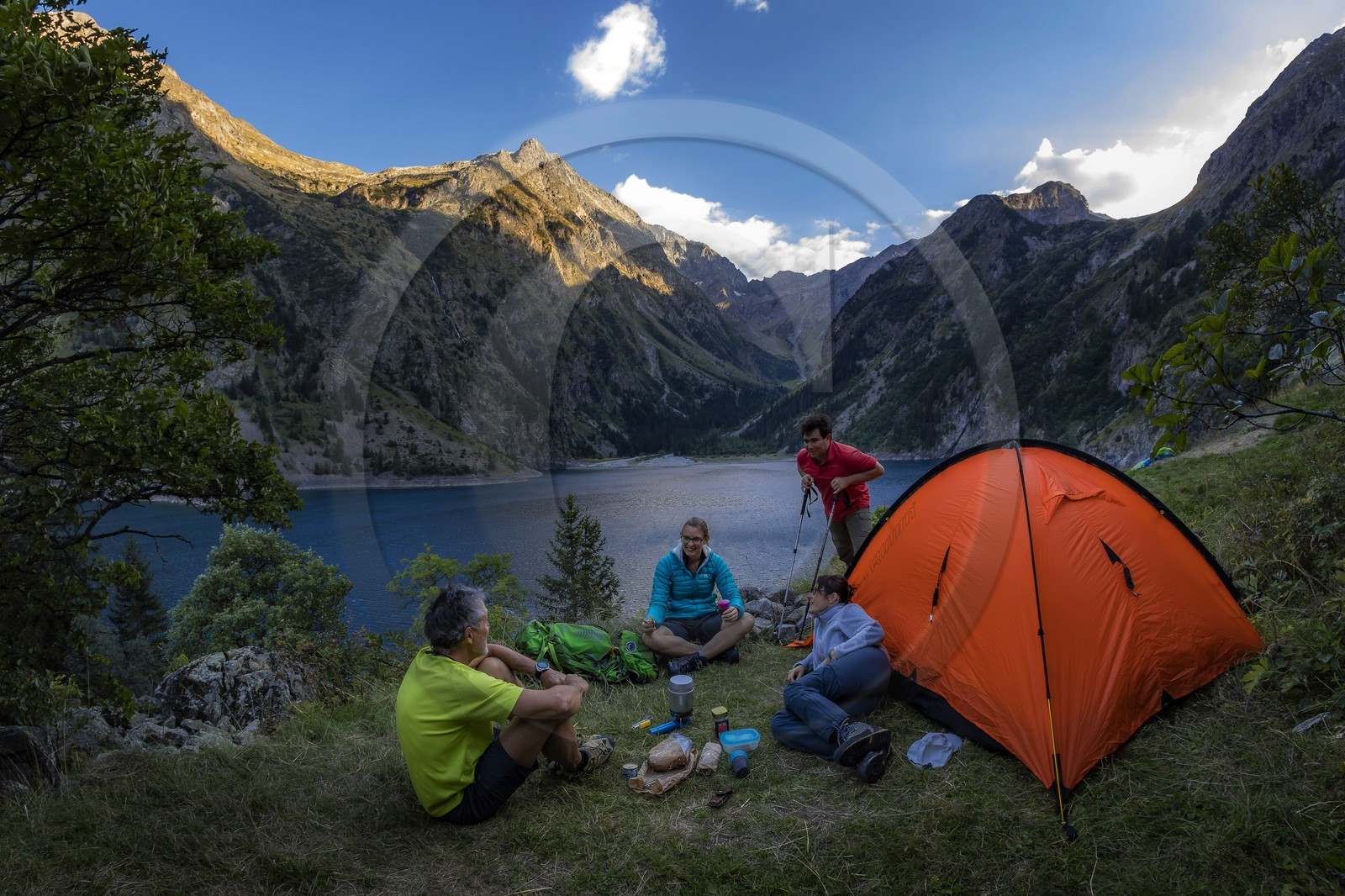 Randonnée pédestre sur le GR54