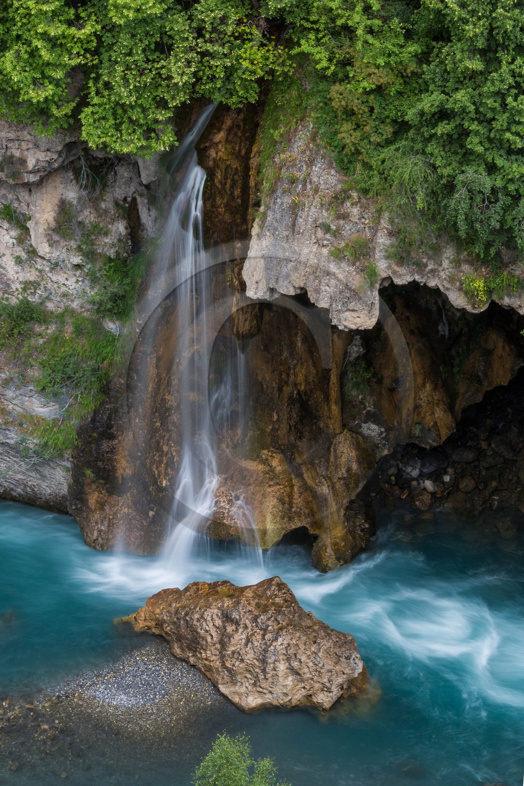 Lauzet-sur-Ubaye, vallon de Costeplane, Cascade