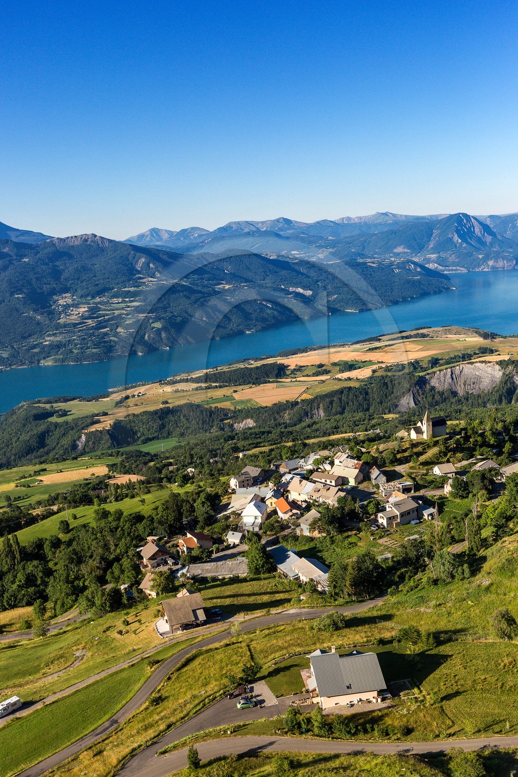 Lac de Serre-Ponçon, Saint-Appolinaire