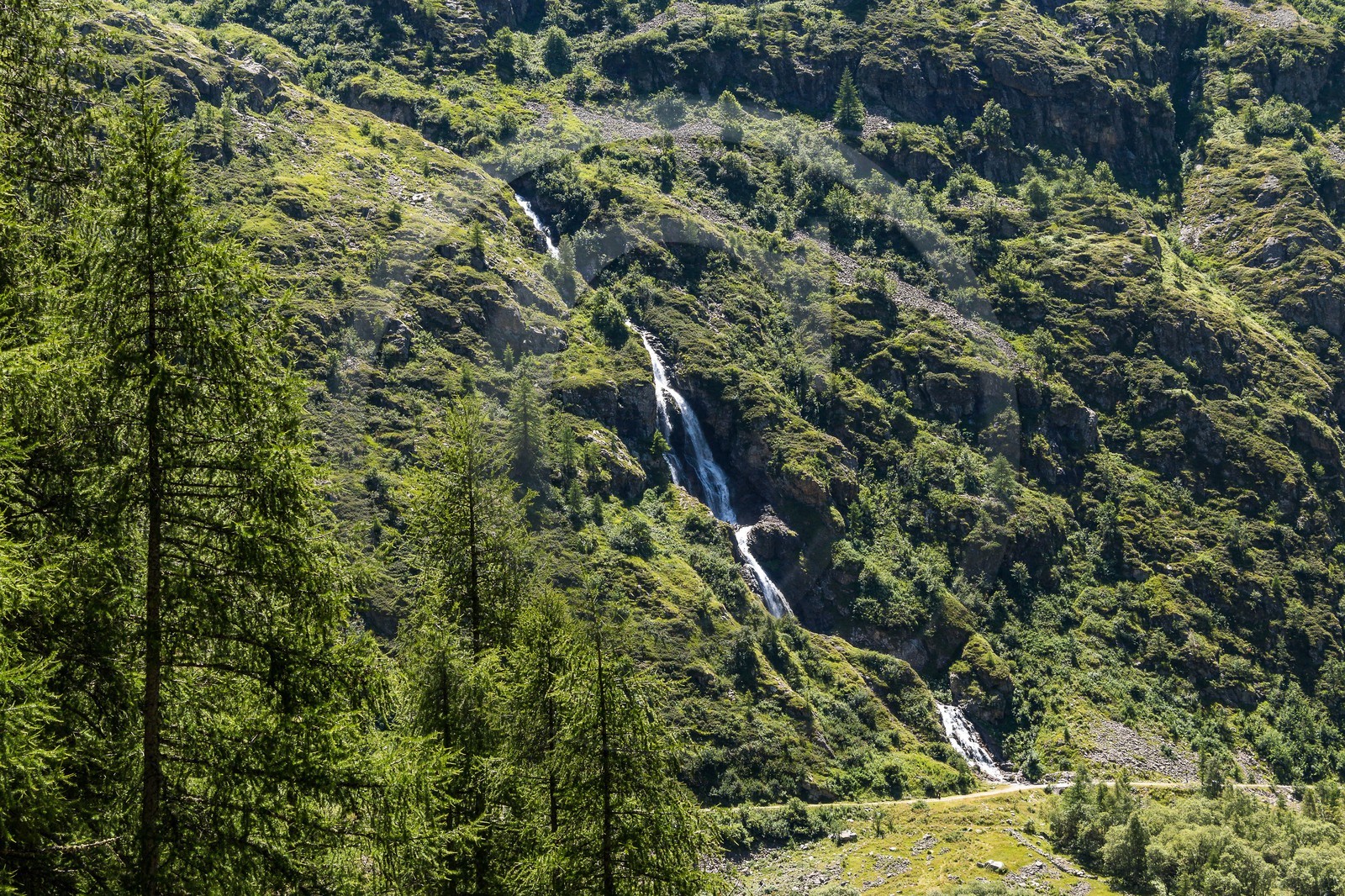 Vallée de Champoléon, cascade de Prelles