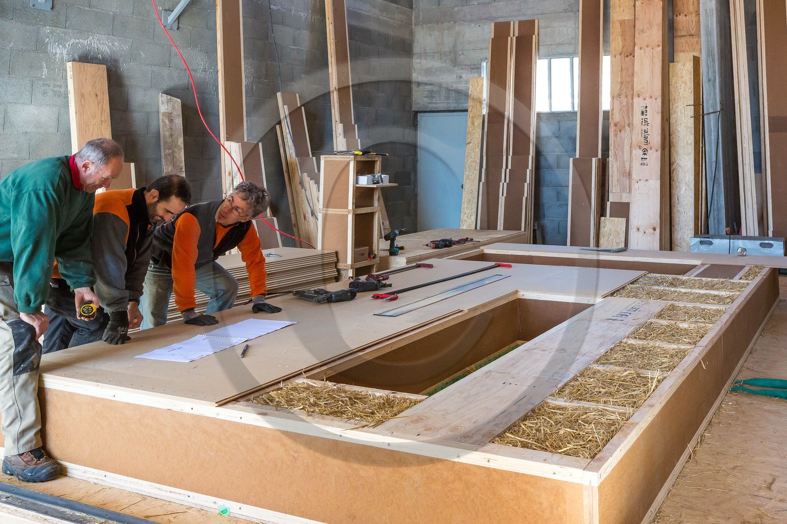 Constructeur de maison en paille