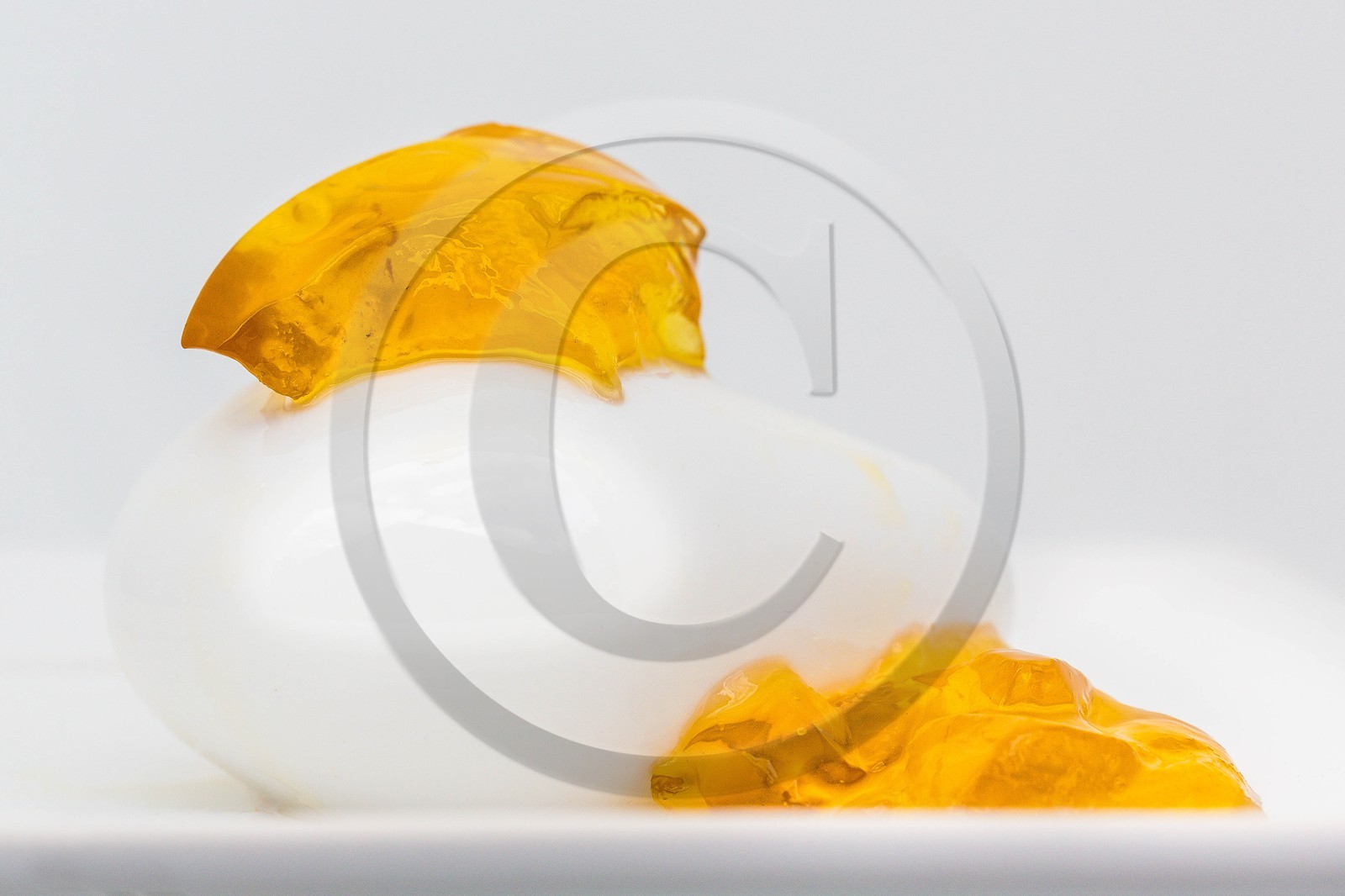 Confit ambre (gelée de fleurs de pissenlit au safran)