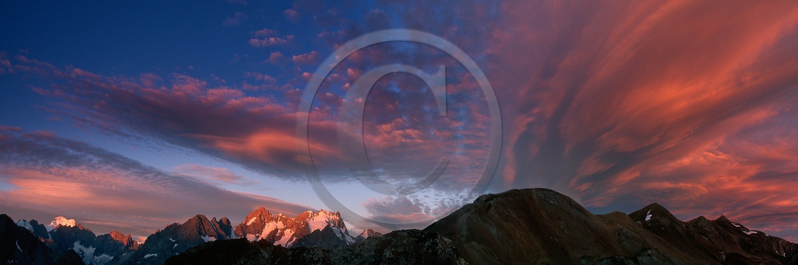 Barre des Ecrins et la Meije