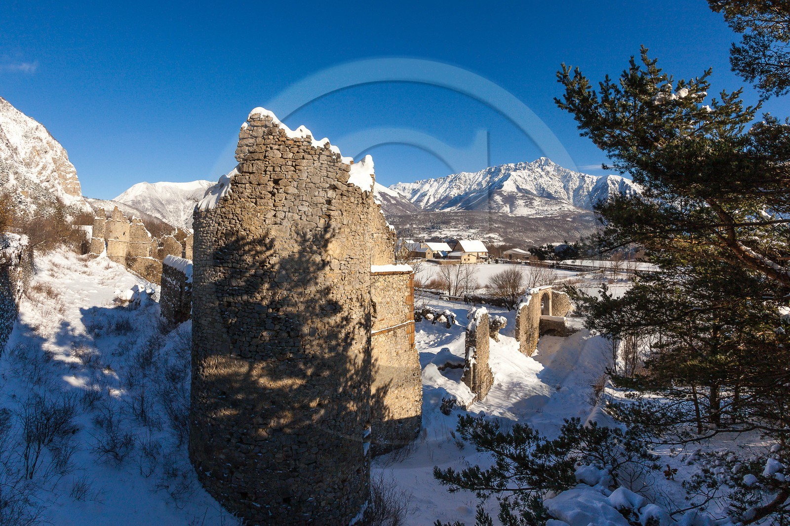 Le Glaizil, Château de Lesdiguières