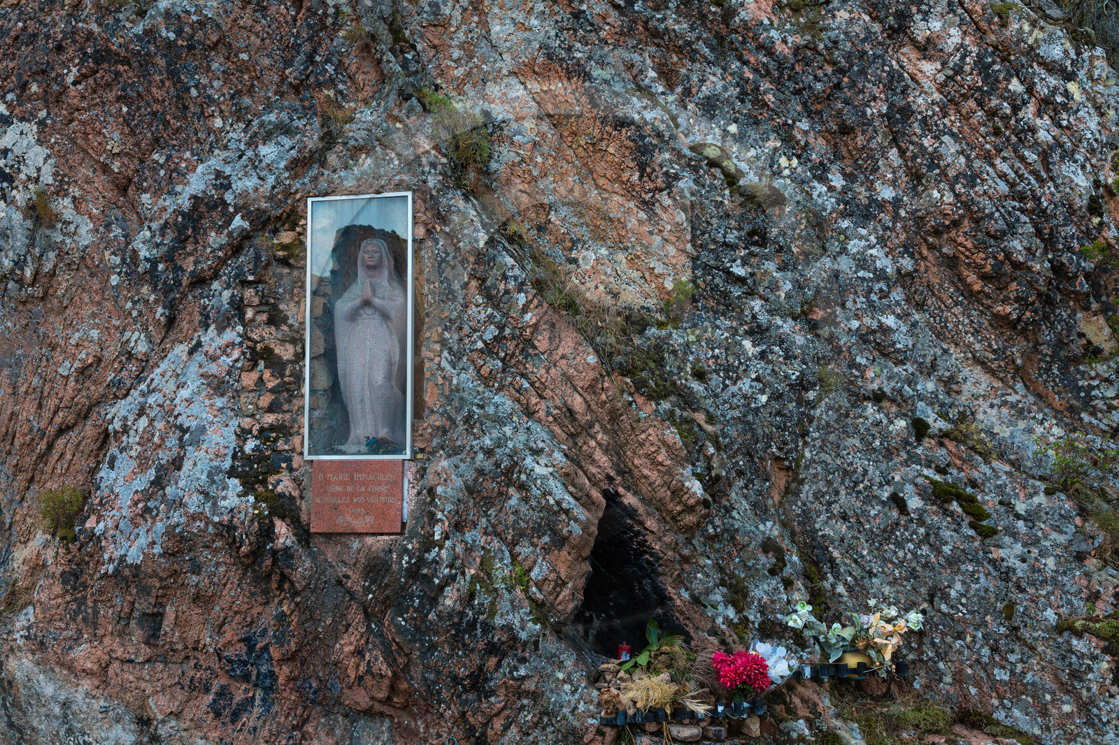 Oratoire Vierge des Calanche de Piana
