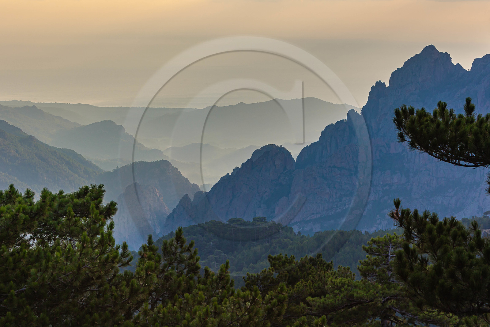 Les Aiguilles de Bavella (forchi di Bavedda )