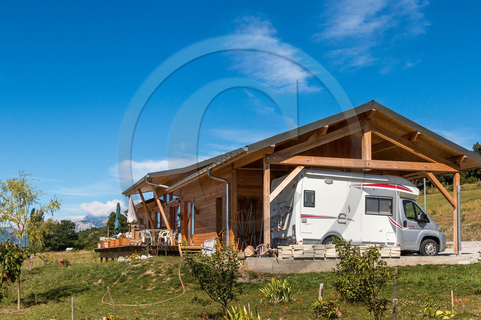 Constructeur de maison en paille
