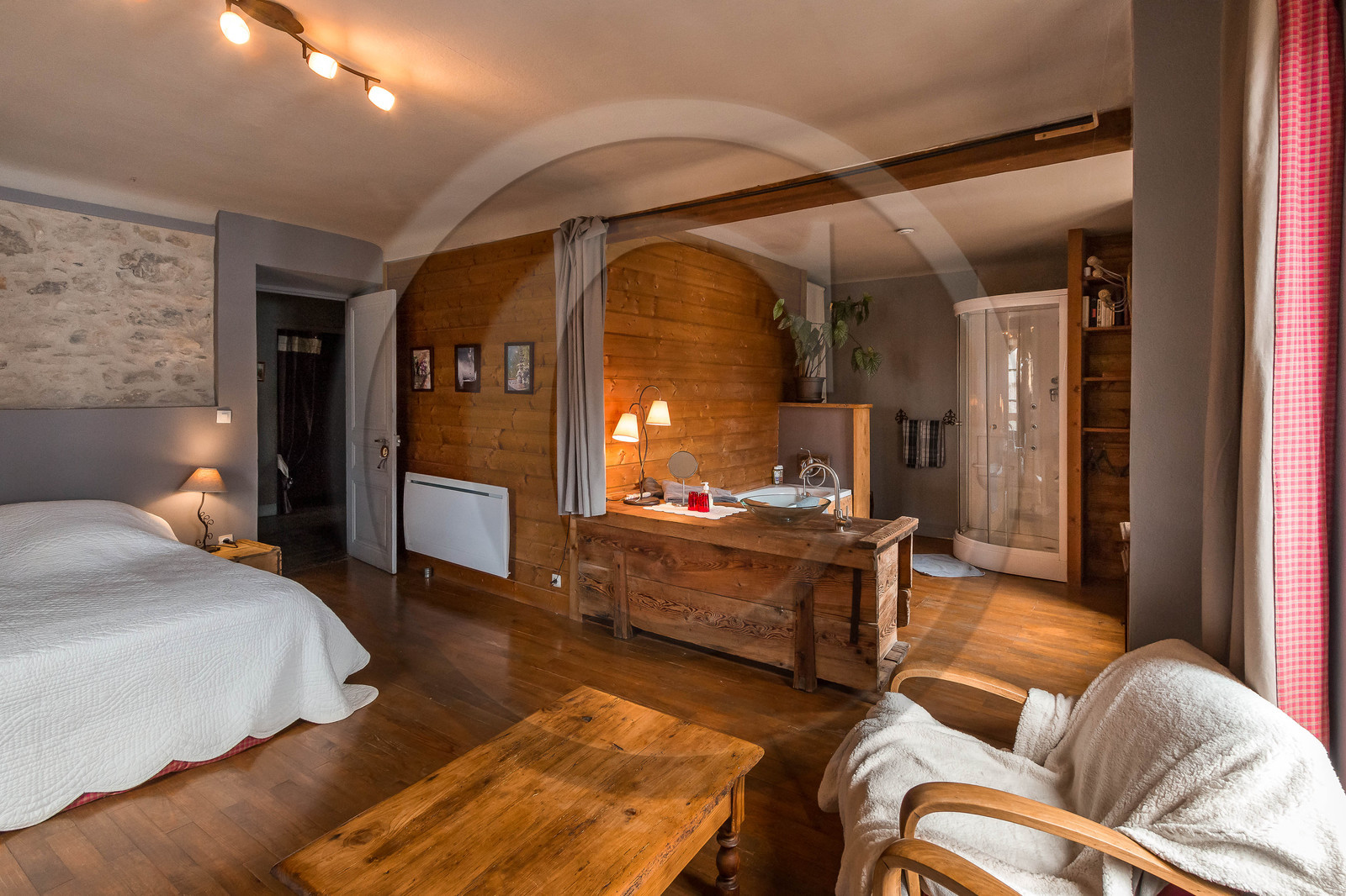 Les Escoyères 1967, Chambres d'hôtes