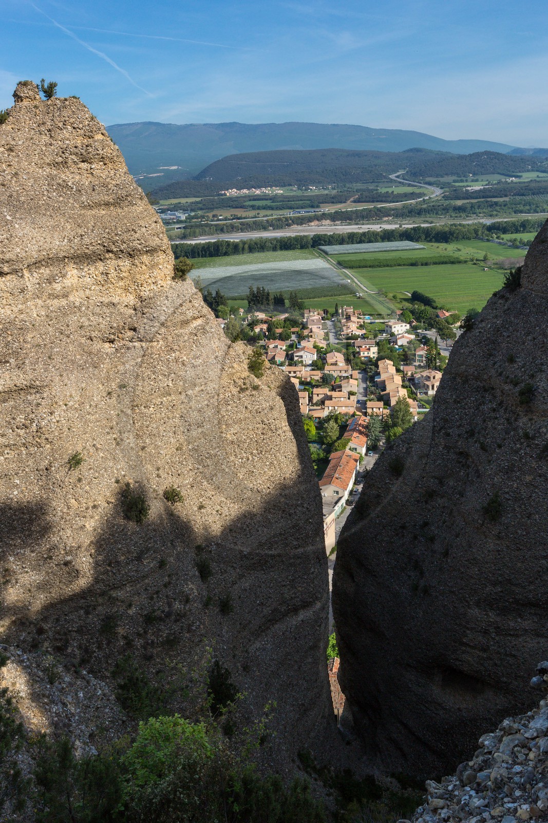 village Les Mées, Les Pénitents des Mées