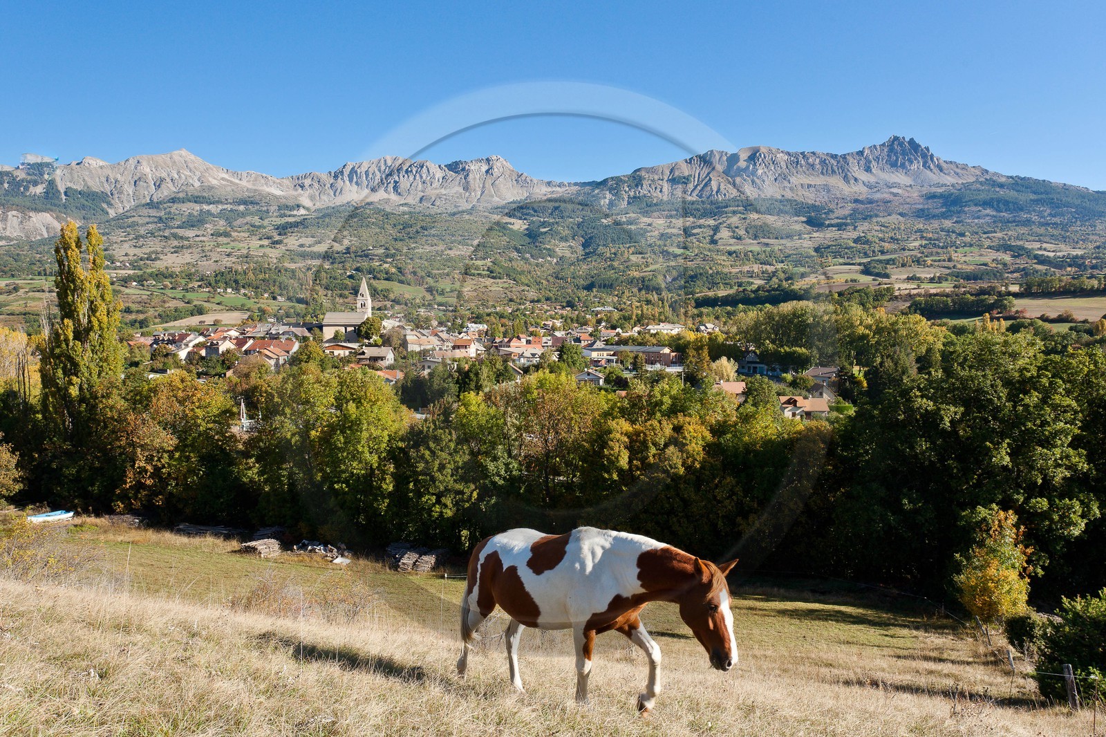 Pays de Serre-Ponçon, village de Chorges