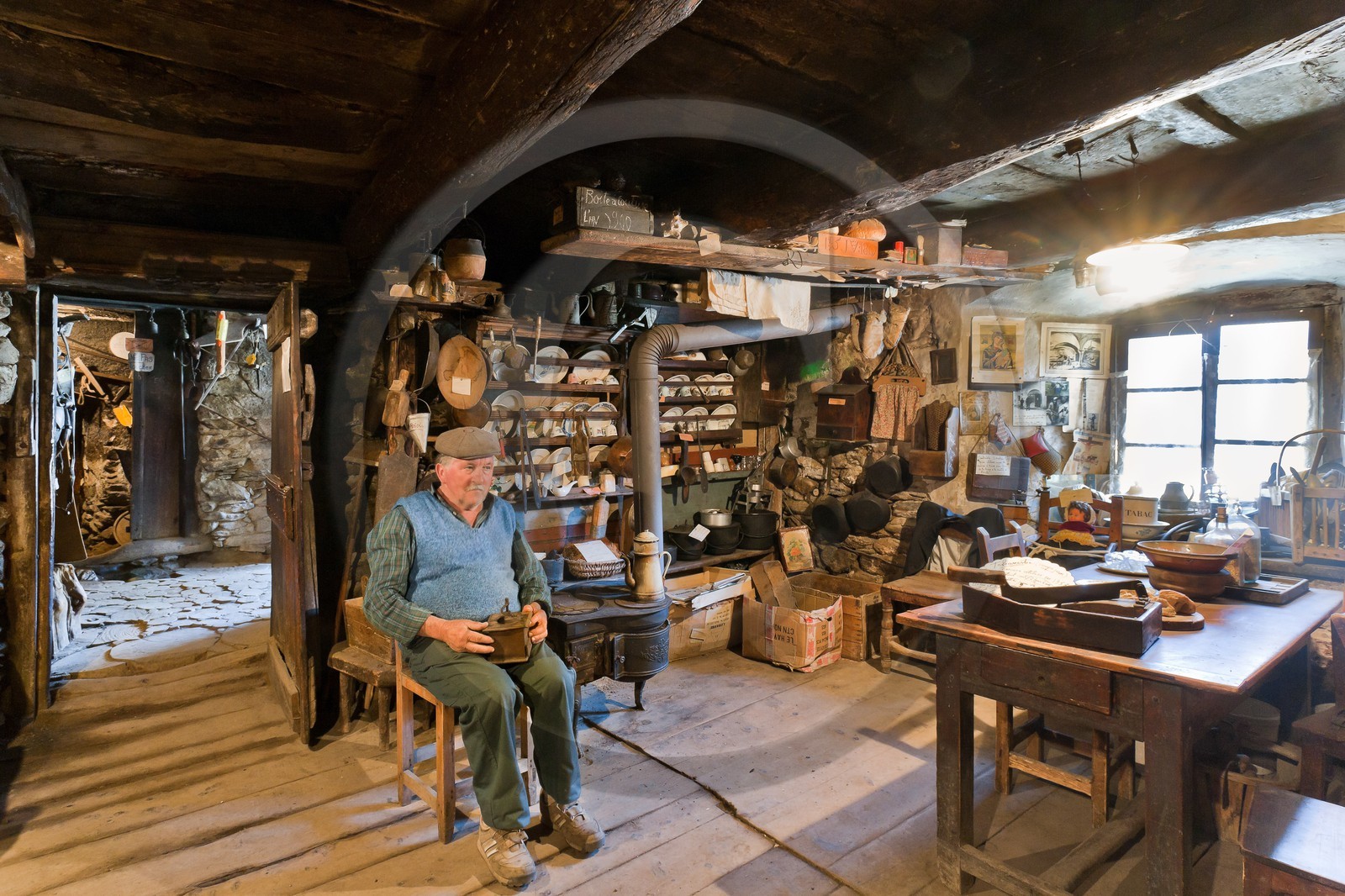 Saint-Véran, une des plus vieilles maisons du village, Musée de l'habitat et de la vie d'autrefois restée en état depuis 1976, dernier témoignage du passé